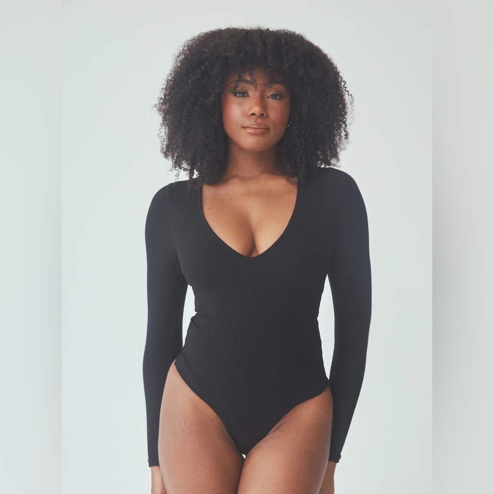 Klassy Network Deep V Brami Bodysuit size XL 🖤